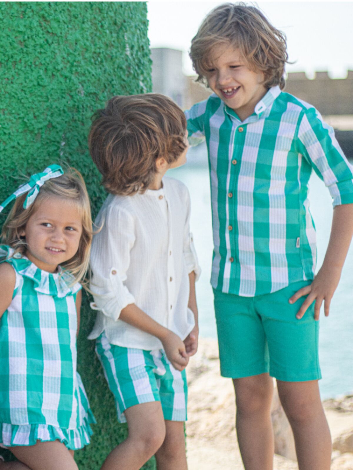 PANTALÓN CORTO VERDE MENTA