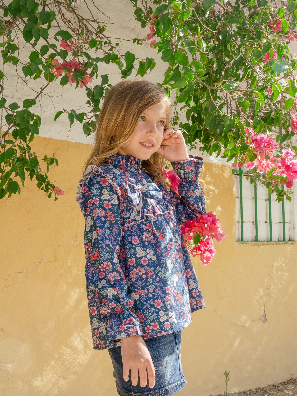 GIRL'S SHIRT BLUE FLOWERS